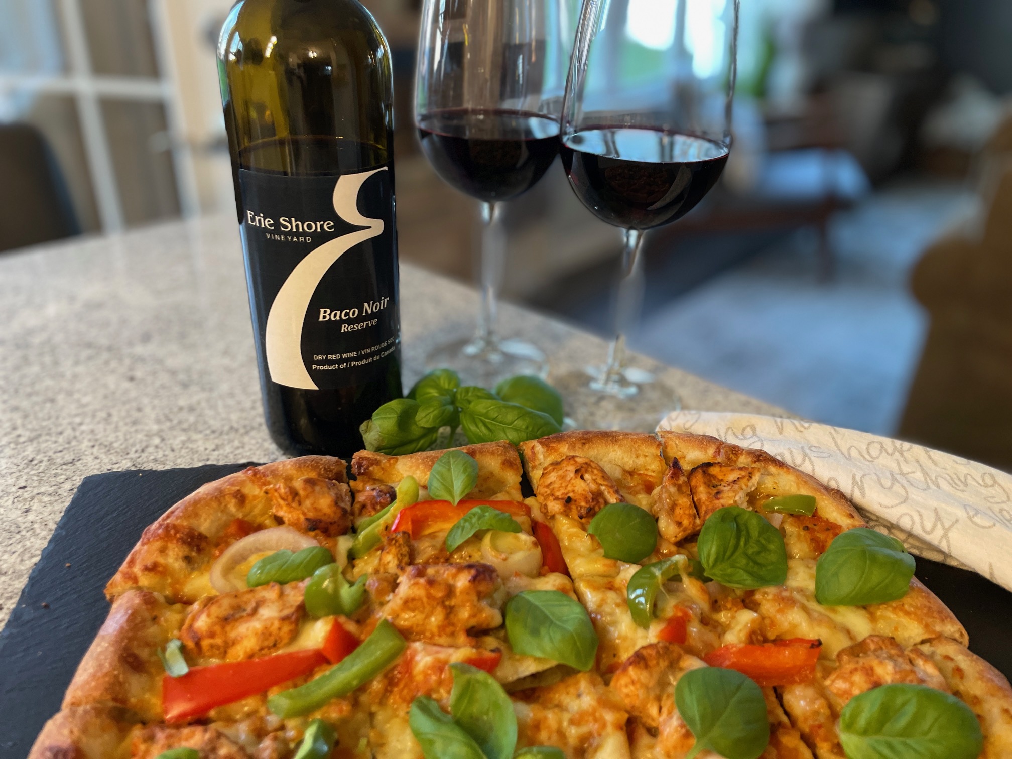 Featured image for “Erie Shore Baco Noir Reserve with Tandoori Chicken Pizza”